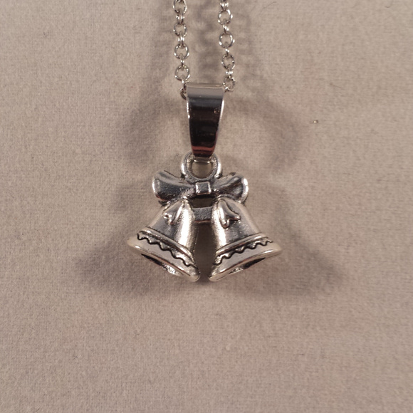 Kisty's Jewels Jewelry - Silver Plated Bell Pendant Chain Necklace 18" Women's Party Gift